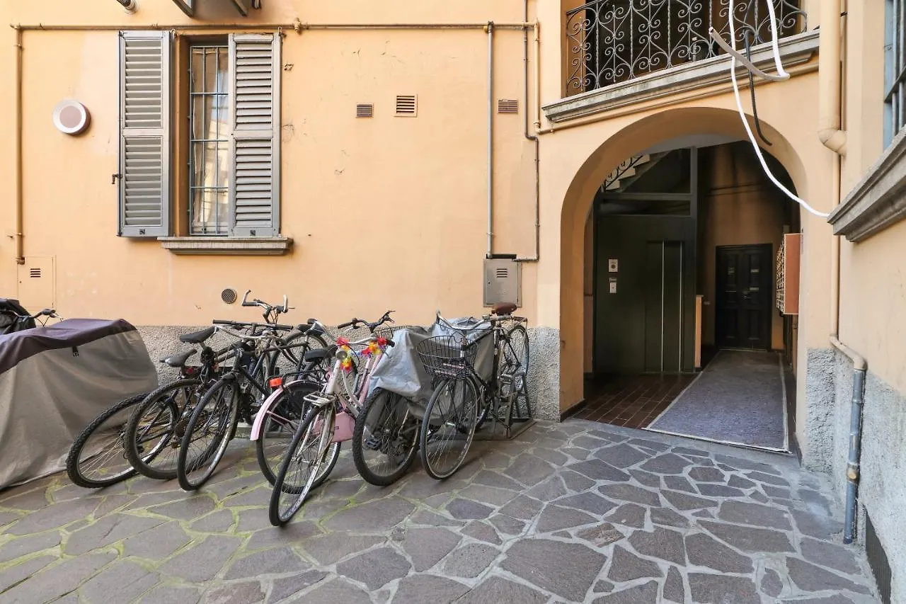 Appartamento Primopiano - Battaglia A Milano